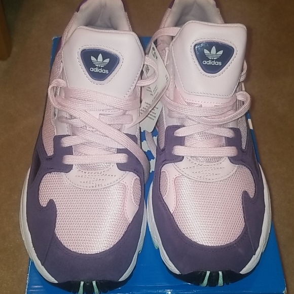 Falcon W BD7825 - Picture 1 of 5